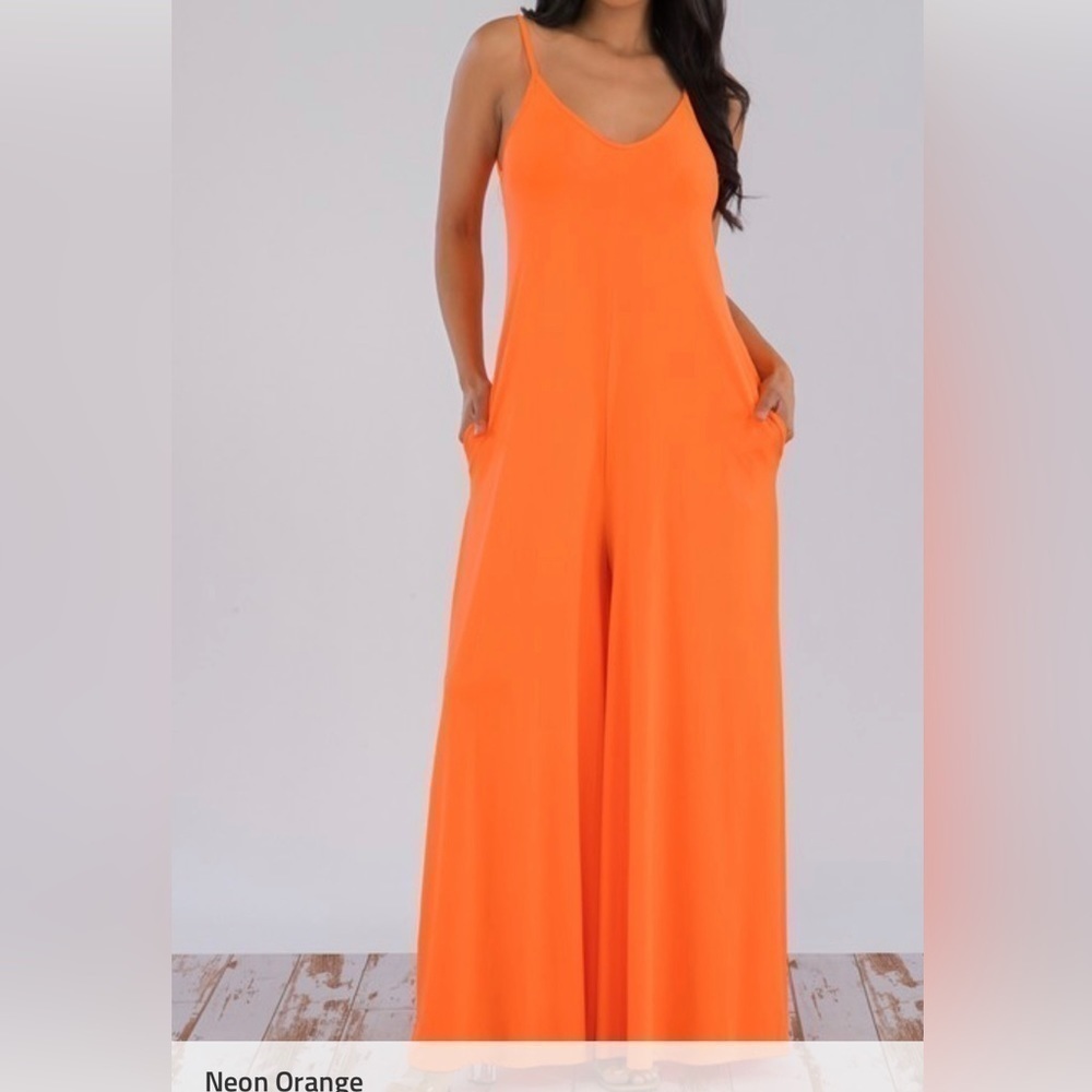 Neon 🍊 Orange! Beautiful Jumpsuit - Picture 1 of 3